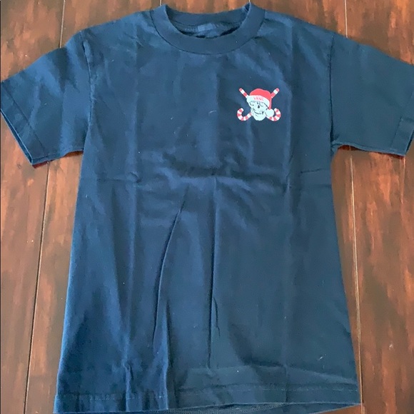 Van’s holiday T-shirt - Picture 3 of 4